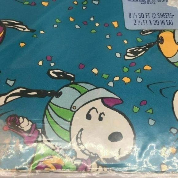 Vintage Hallmark set of 2 Peanuts Snoopy Gift Wrap Paper Bike Sports - Picture 4 of 8